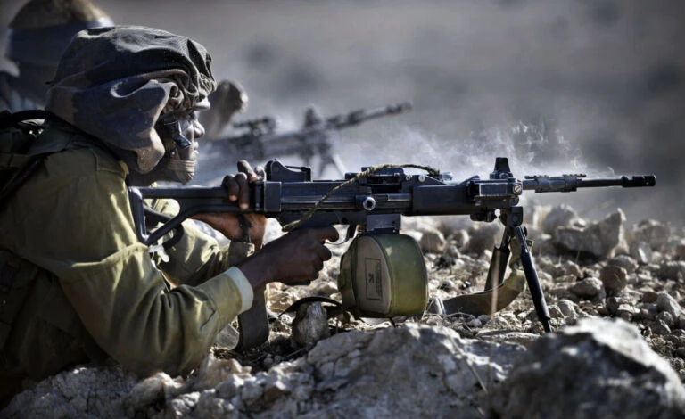IDF fängt schwer bewaffnete Zelle bei Hebron ab und leitet Riegelungsmaßnahmen im Westjordanland ein