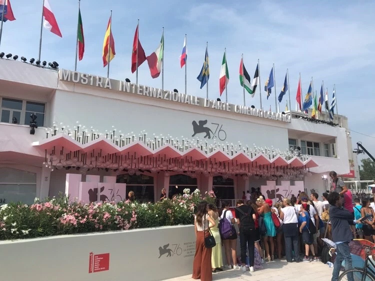 Le Festival de Venise honore des cinéastes israéliens, illustrant la force du soft power culturel