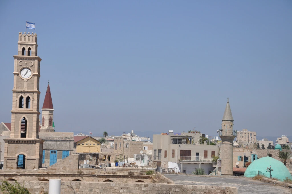 שינוי הזהות בישראל שלאחר 7 באוקטובר: המסורתיות מתבלטת כעמוד תווך של חוסן חברתי