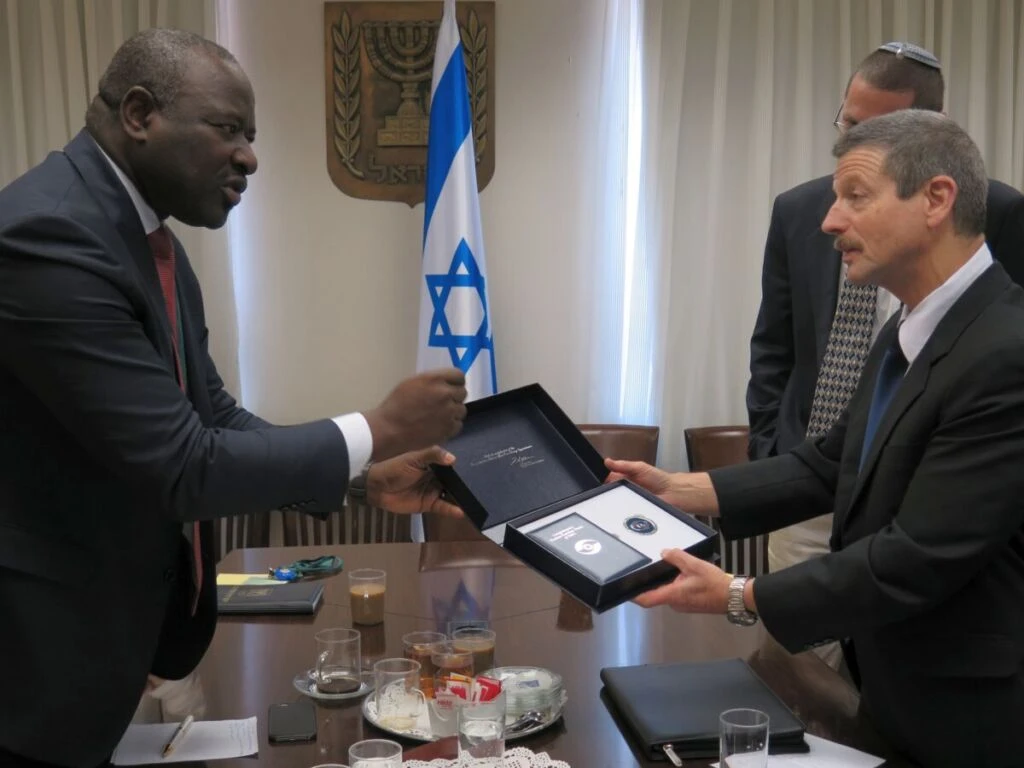 Izraēlas parlamenta vēlēšanas pārbauda valsts pārvaldību un stratēģiskās drošības virzību