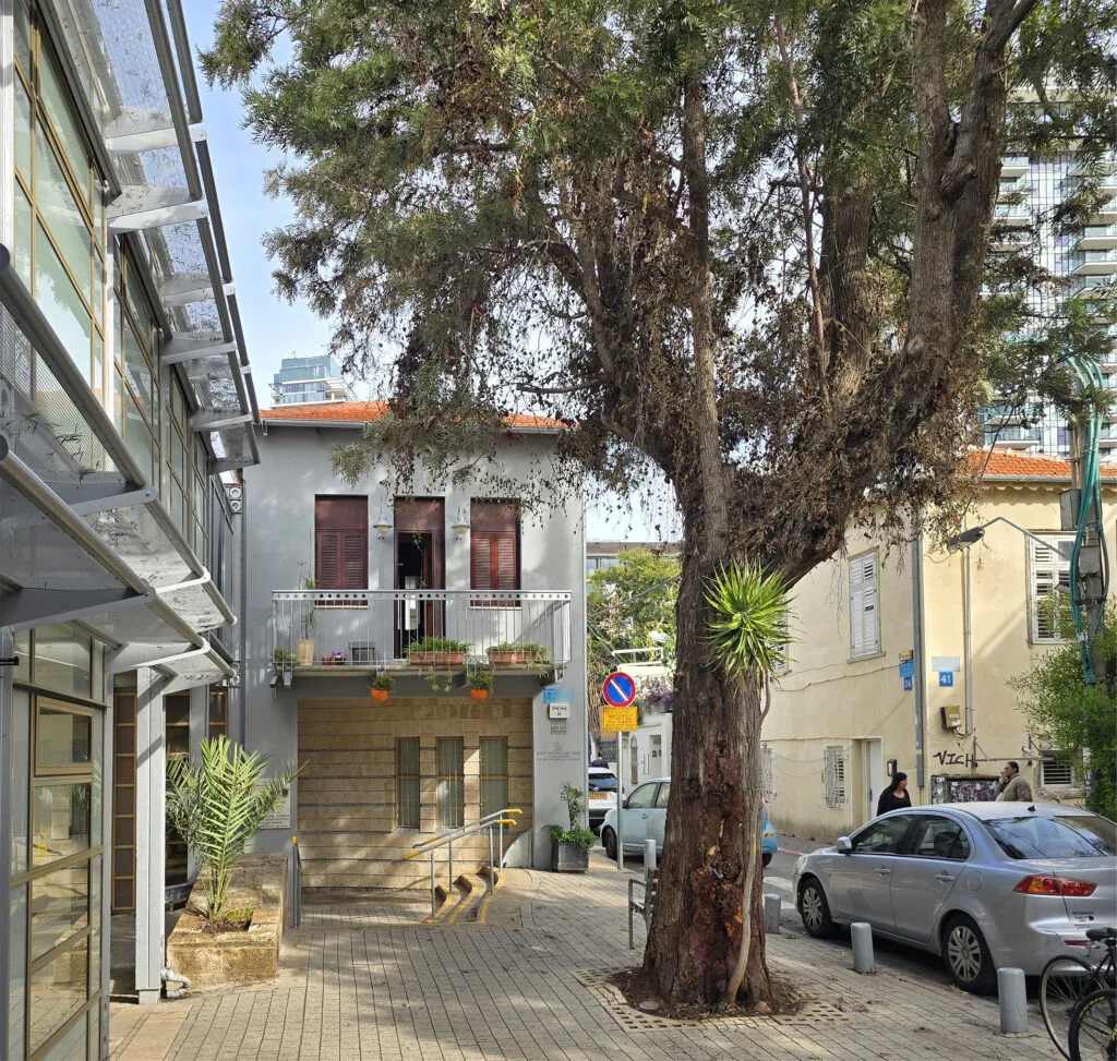 Nahum Gutman: Painter, Illustrator, and Chronicler of Tel Aviv