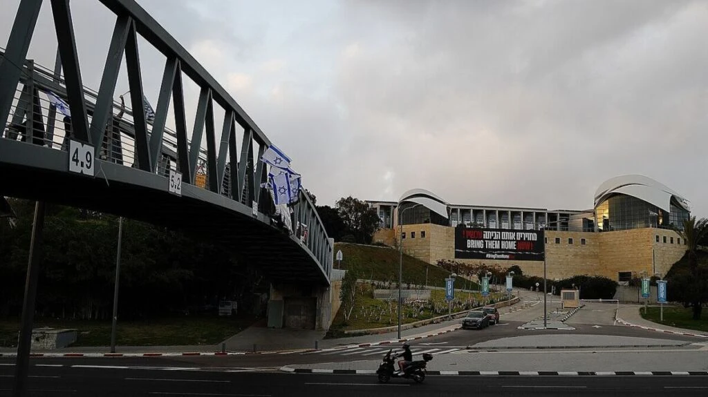 US Diaspora Poll Highlights Enduring Pro-Israel Support Amid Political Debates