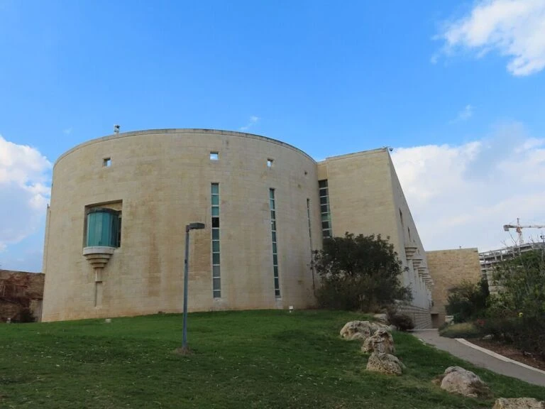 Likud Explores Strategic Coalition Realignment Ahead of October Knesset Vote