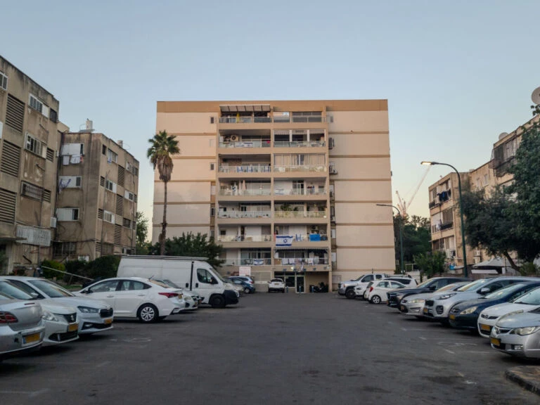 Israel’s Building Boom Meets Demographic Strength: Strategic Market Analysis