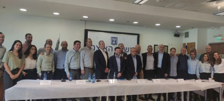Israeli Defense Figures Reshape Coalition Calculations Amid Security Push